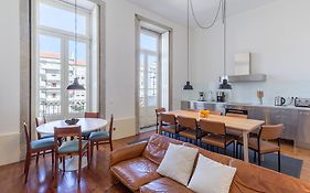 Oporto City Flats - The White Box House